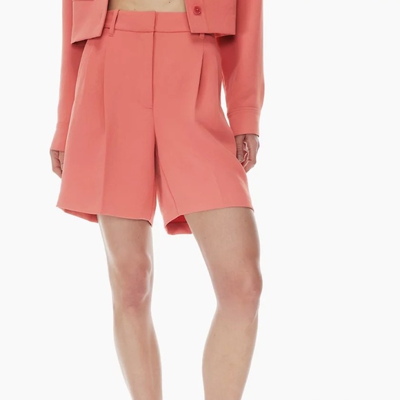 NWT Aritzia Wilfred Effortless Shorts 7” - Picture 4 of 14